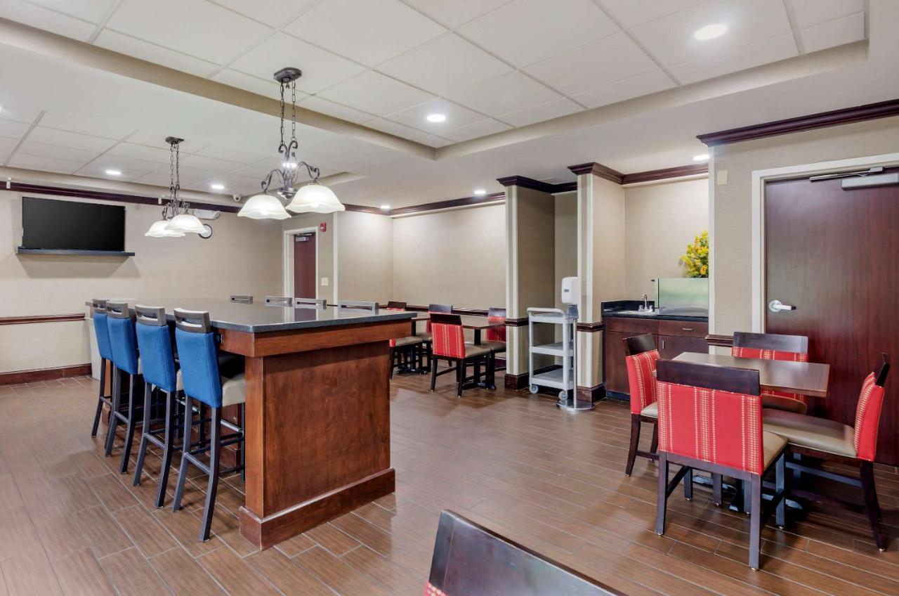 Comfort Inn & Suites Hillsville I-77 Экстерьер фото