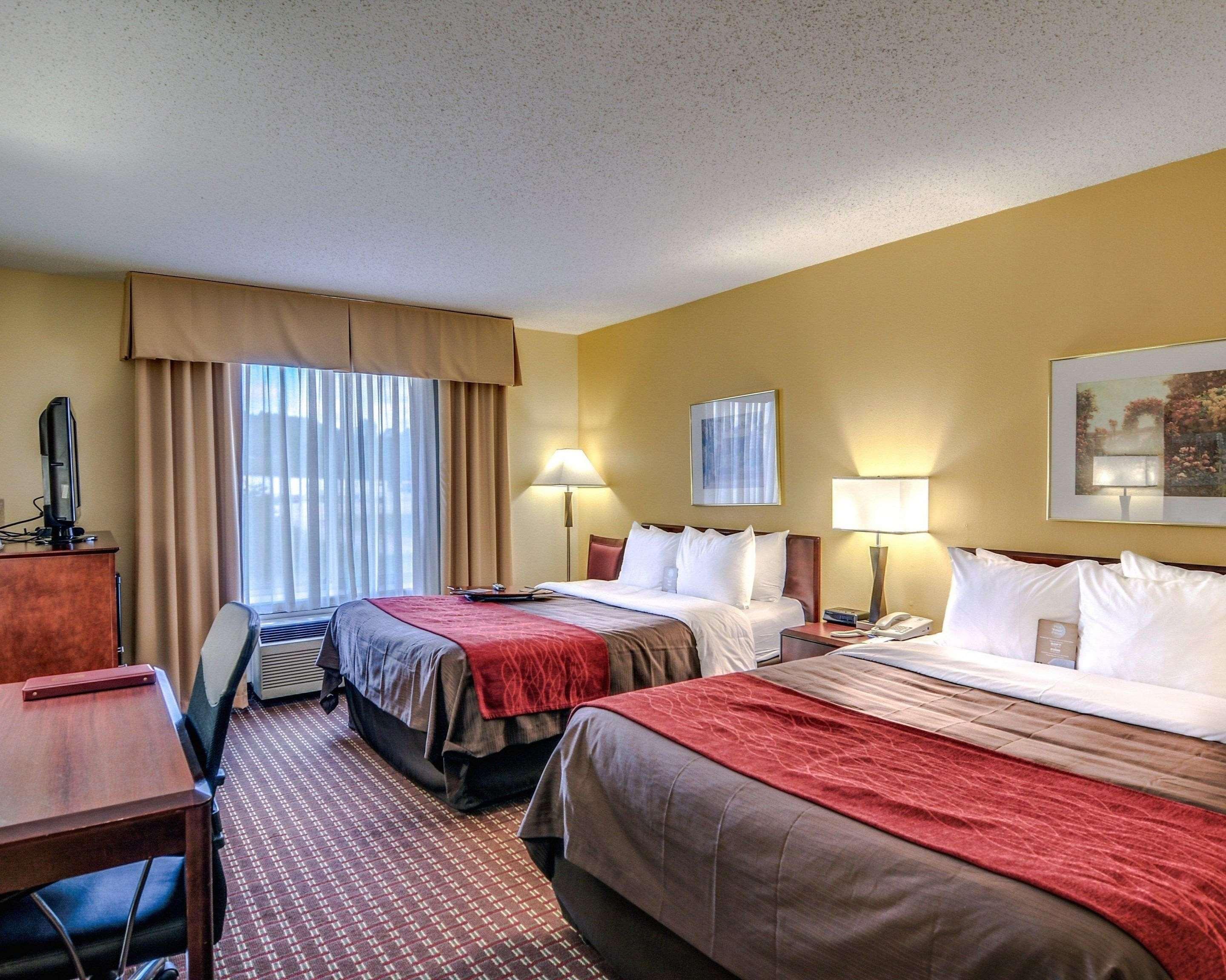 Comfort Inn & Suites Hillsville I-77 Экстерьер фото