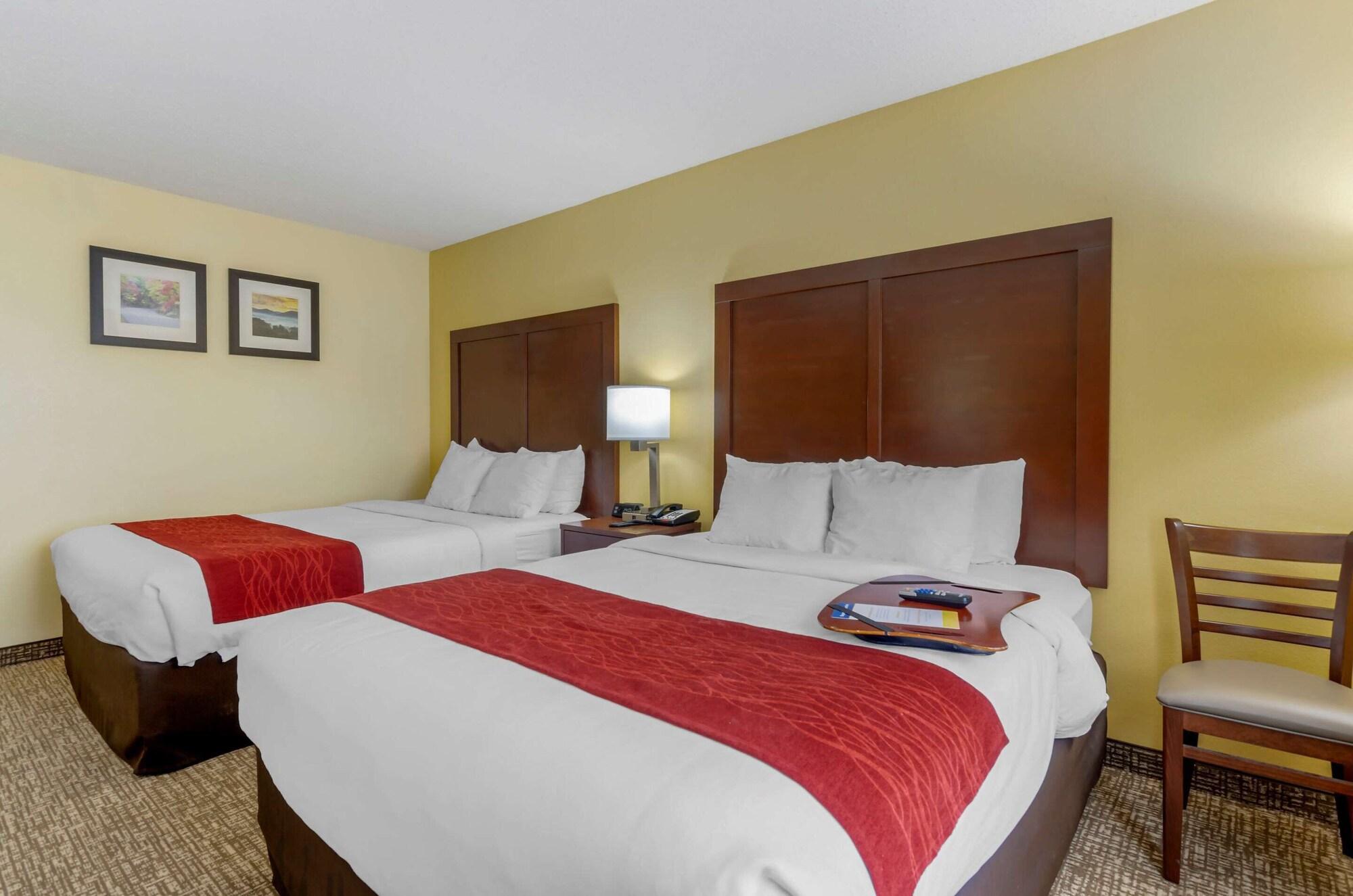 Comfort Inn & Suites Hillsville I-77 Экстерьер фото